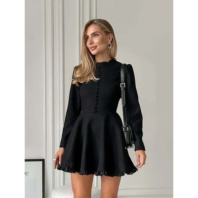 Robe mini noire chic à col rond et manches longues