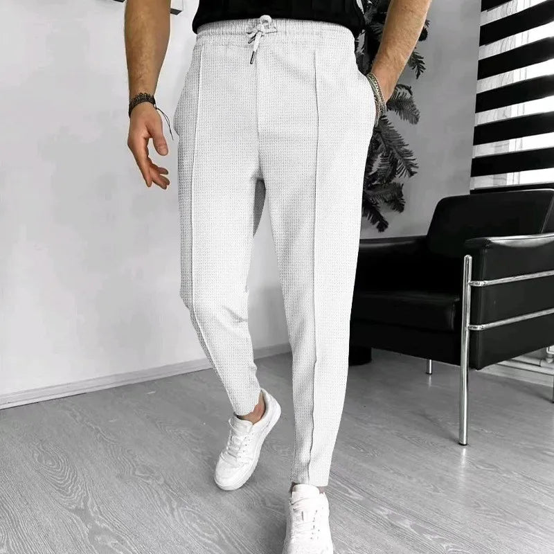 Pantalon gaufré de couleur unie pour homme