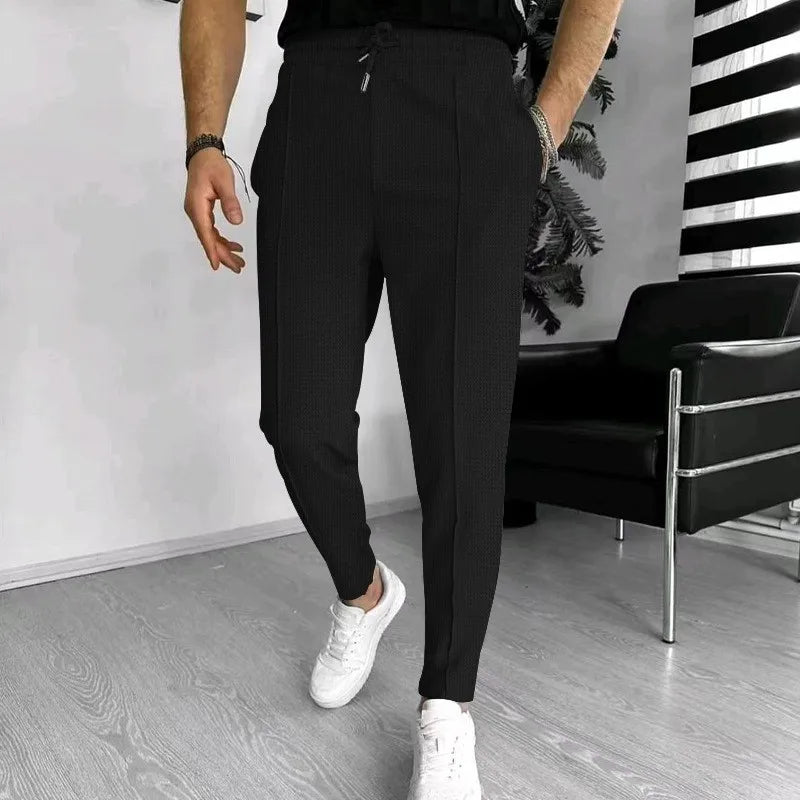 Pantalon gaufré de couleur unie pour homme