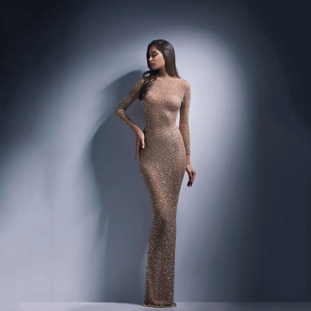 Robes glamour, chic et sexy, fendue, dos nu et cintrée