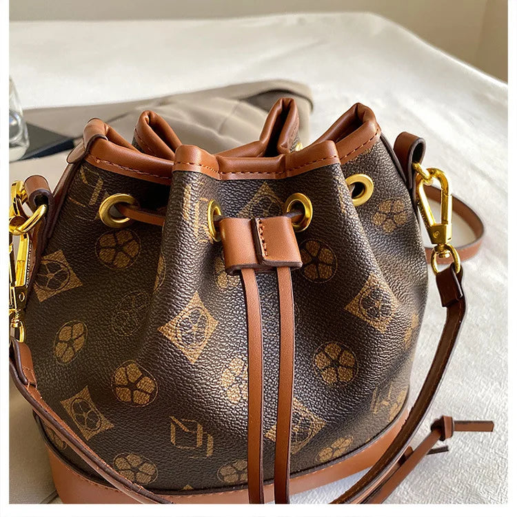 Sac de luxe élégant avec cordon de serrage et bandoulière