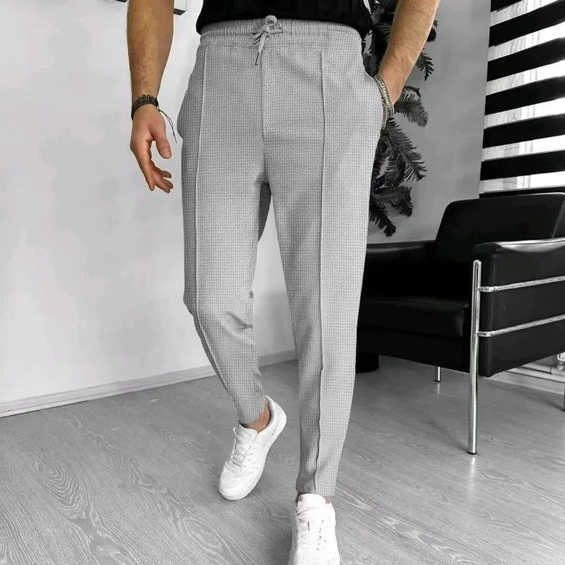 Pantalon gaufré de couleur unie pour homme